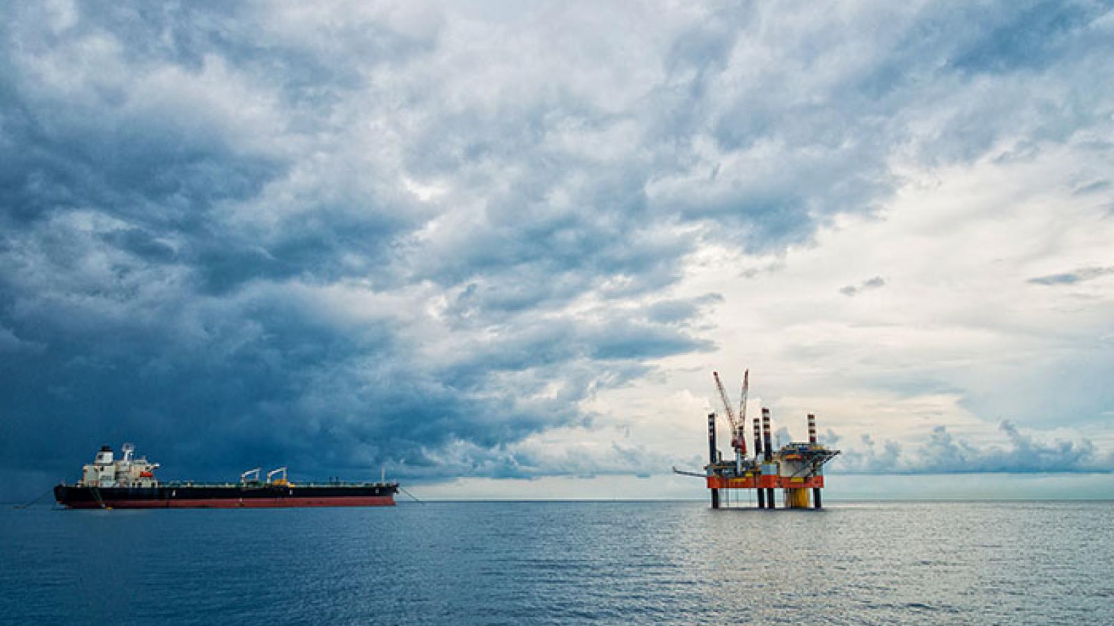 Drewry: Crude Oil Tanker Market in for Long, Painful Recovery