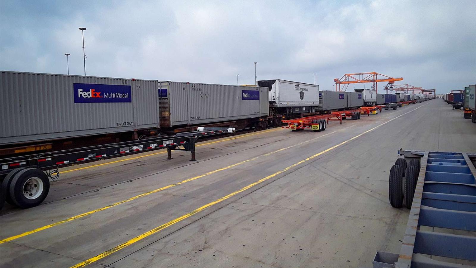 Analysis: Are trailers reaching the end of the intermodal road? - Trains