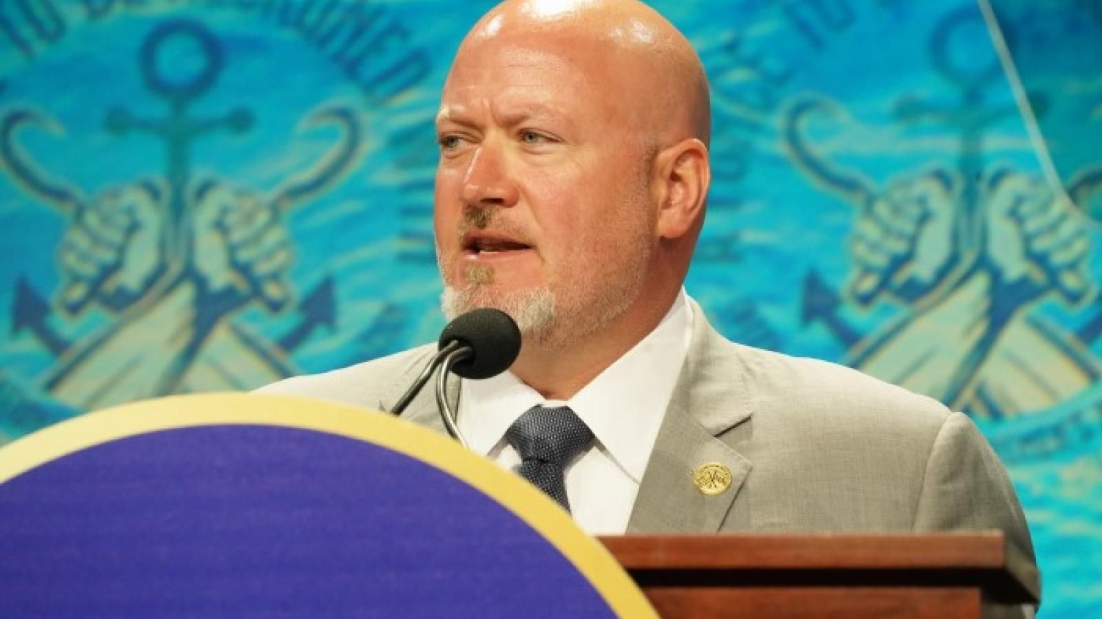 Local issues stymie movement on new master contract between ILA, USMX