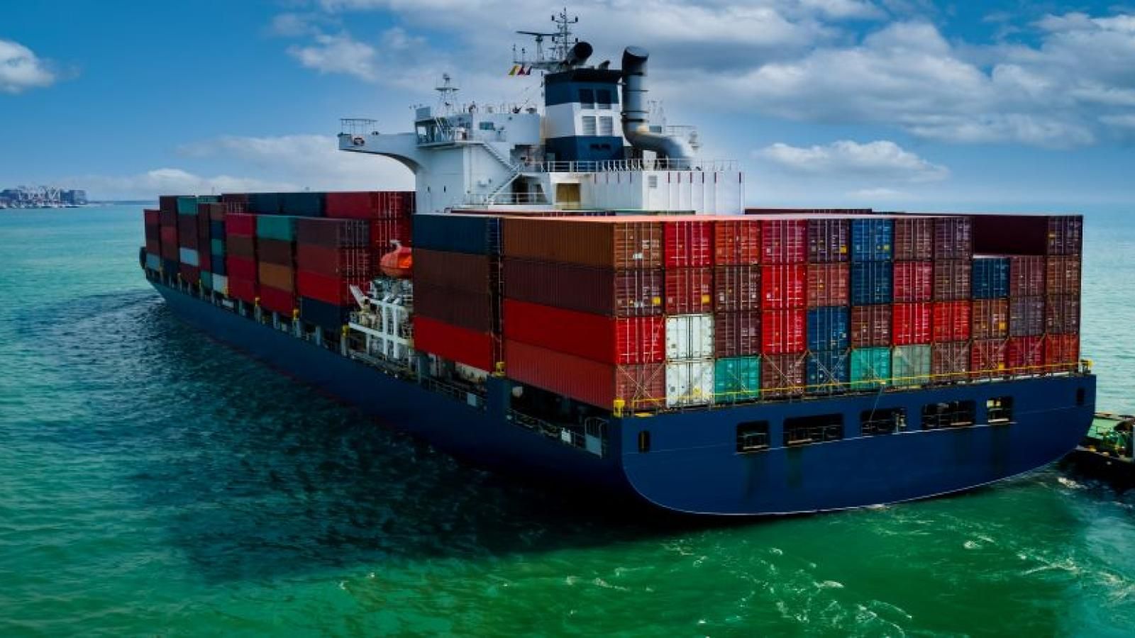 Don’t confuse ocean market collapse with carrier weakness: analyst