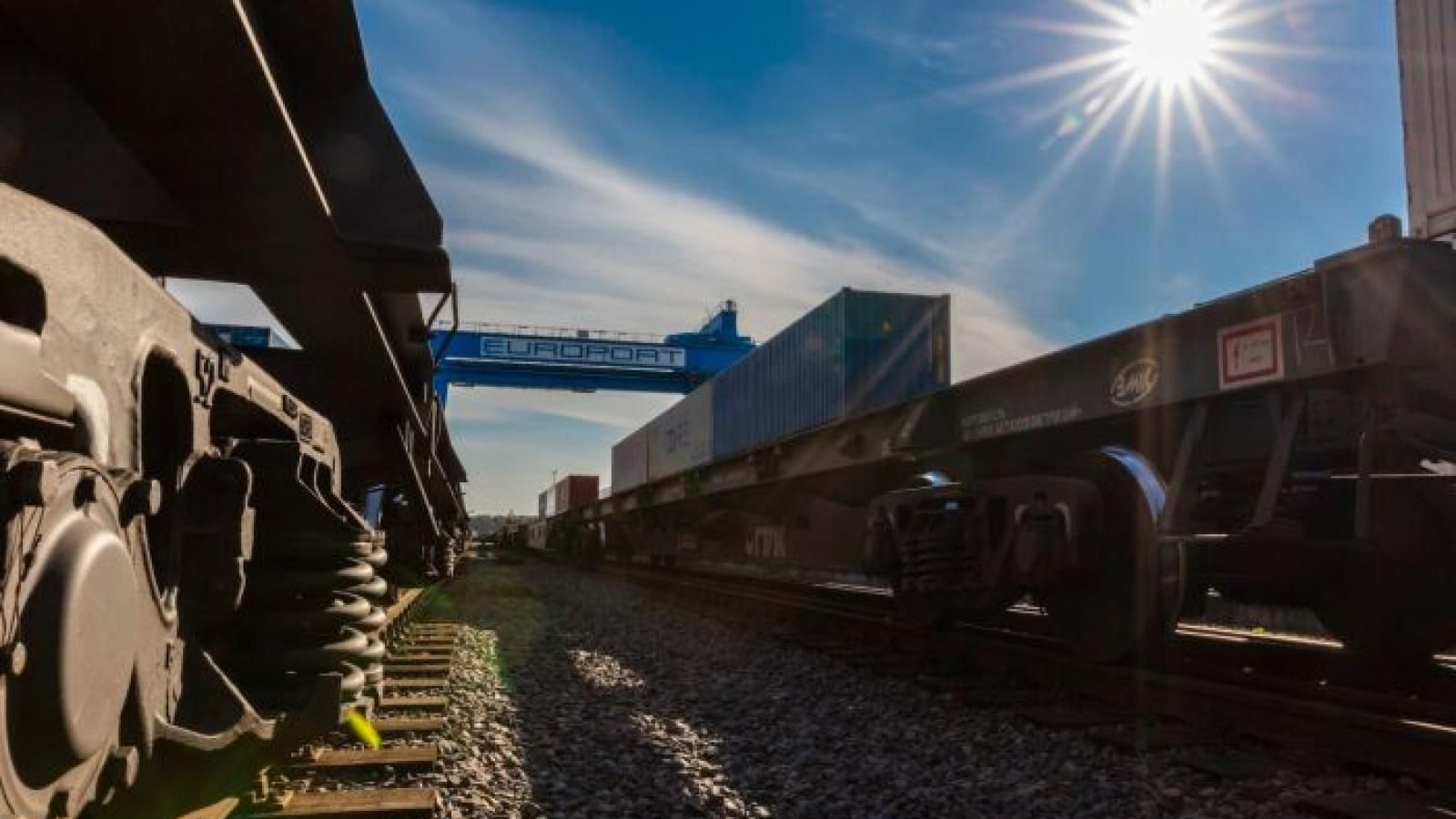 Red Sea diversions, return to Russia transit boosts China-Europe rail volume