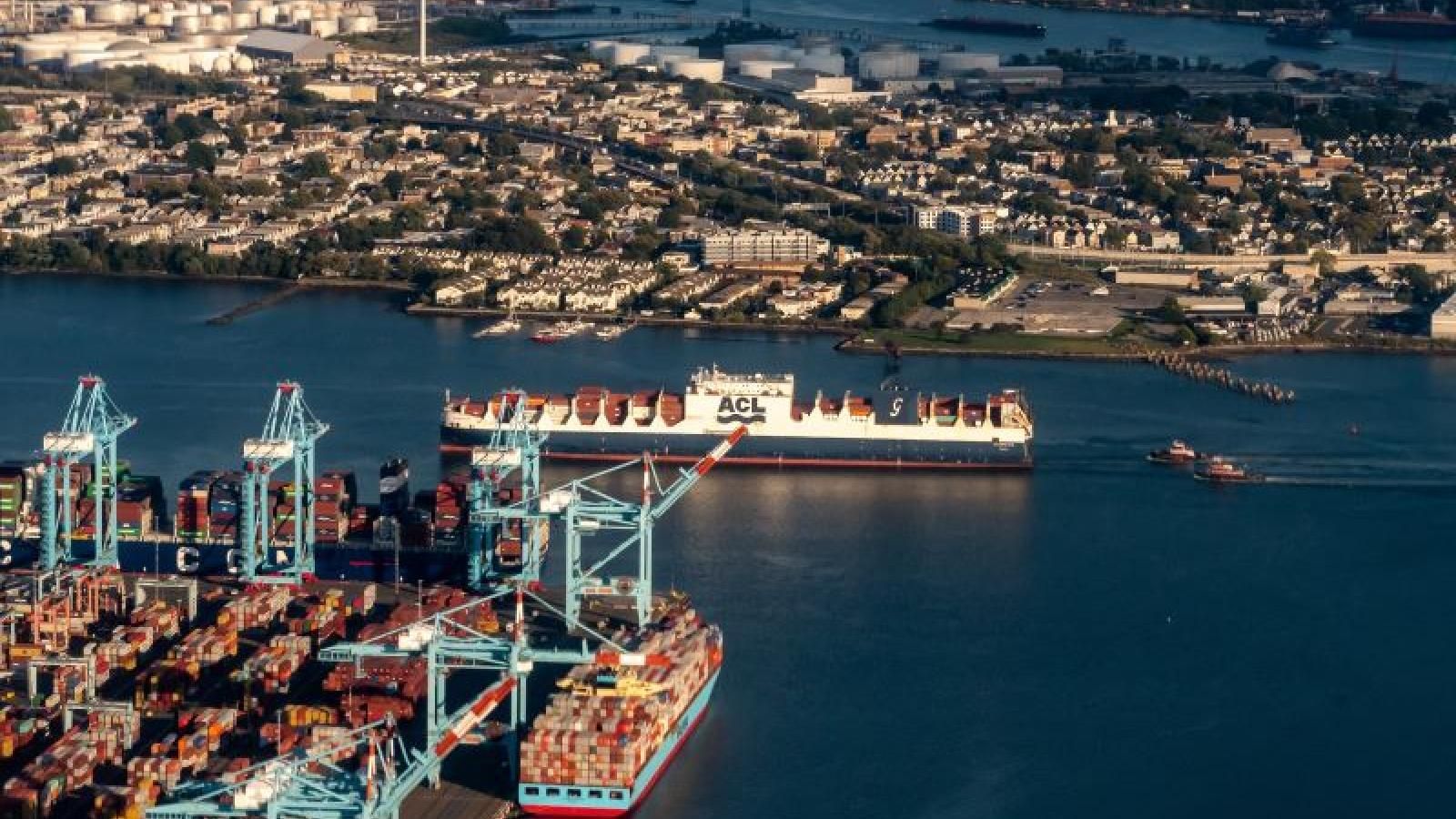 US retailers downgrade import forecast through January amid sufficient inventories