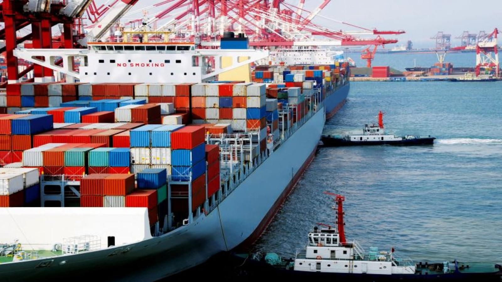 Shippers face tricky balancing act in trans-Pacific service contract talks