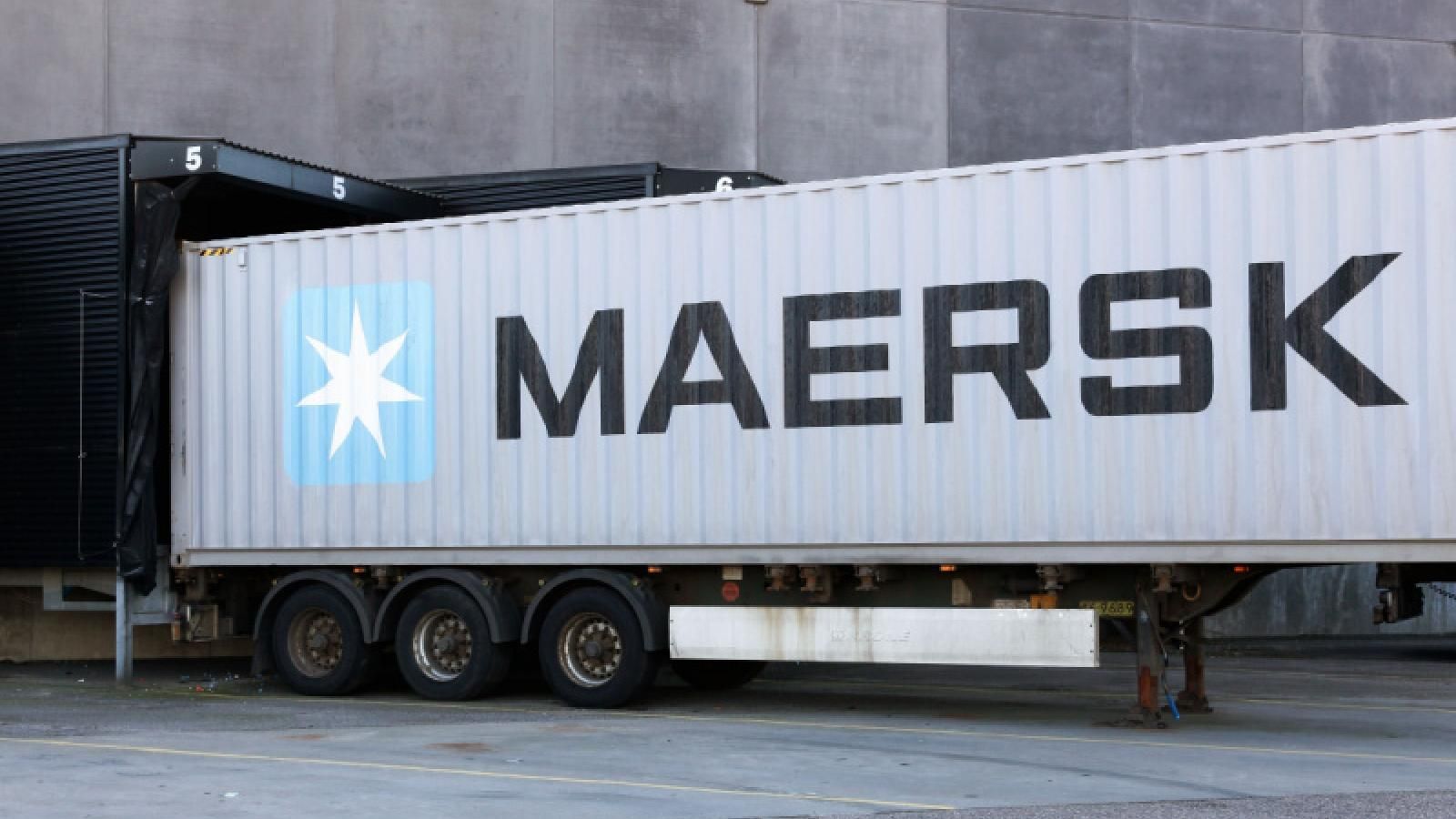 Maersk going it alone, so far, on policy changes to free time billing