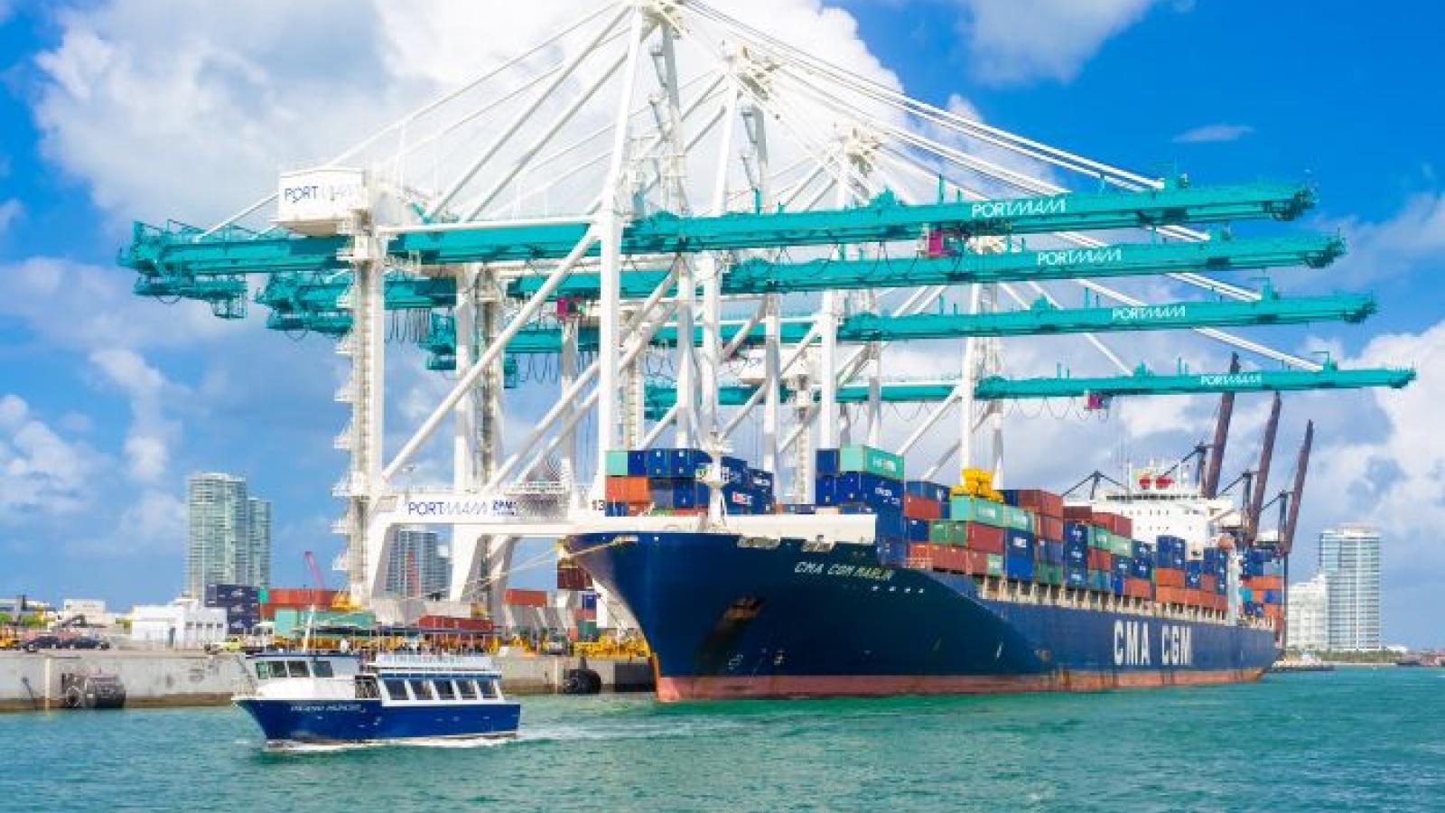 Crane delivery in 2023 will cap Port of Miami container terminal ...