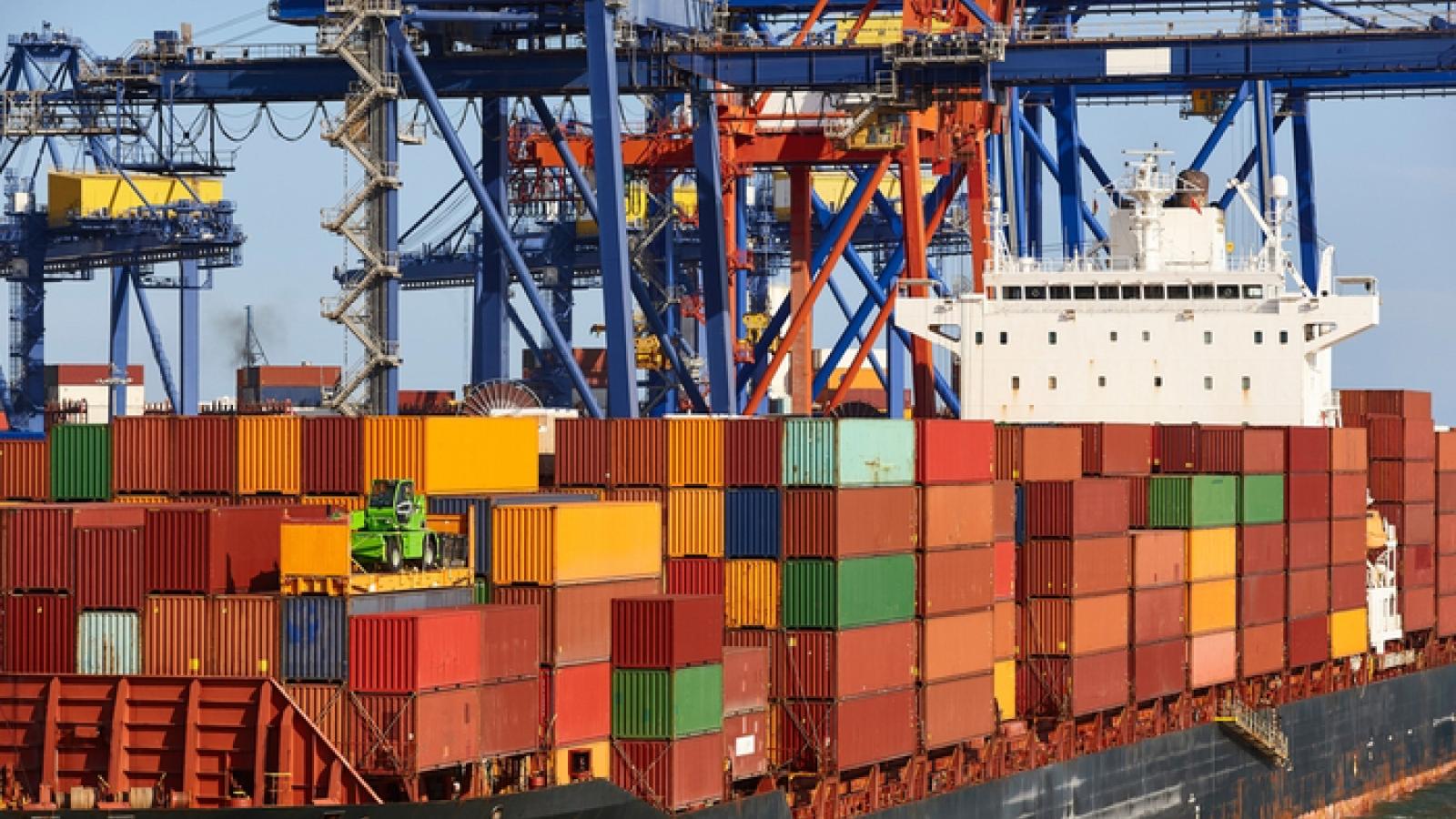 Container delays expected to last through H1 2023 Drewry Journal of