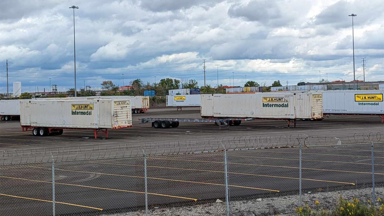 J.B. Hunt focusing on faster container turns to move more loads