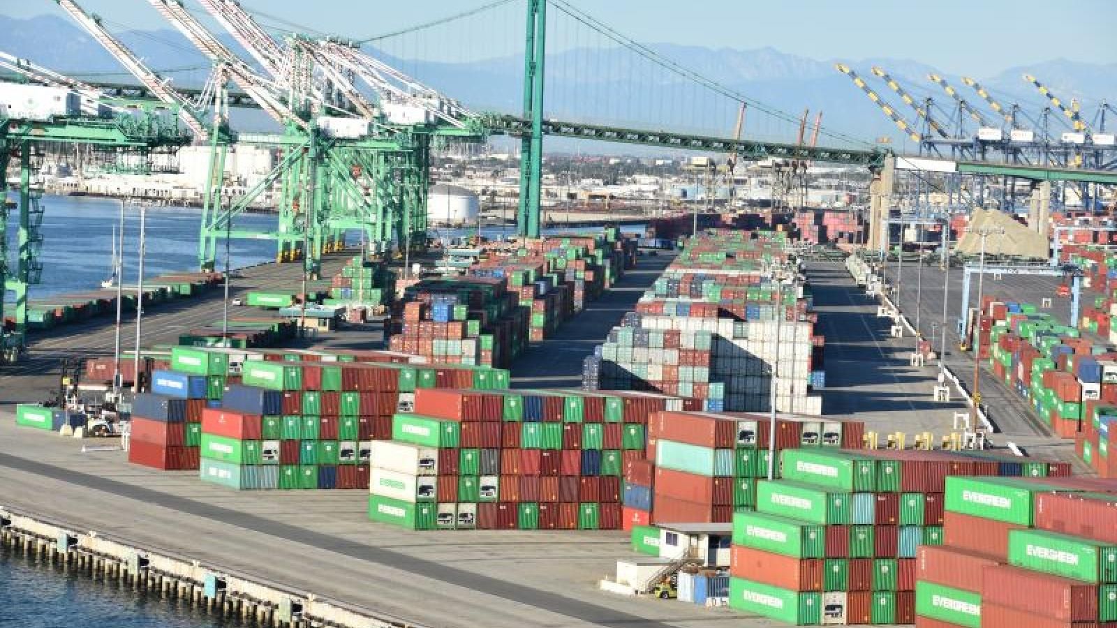 Largest US ports record 20%-plus declines in trans-Pacific imports