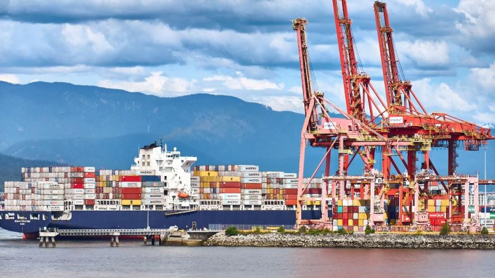 Western Canada port operations normal as next union contract vote looms
