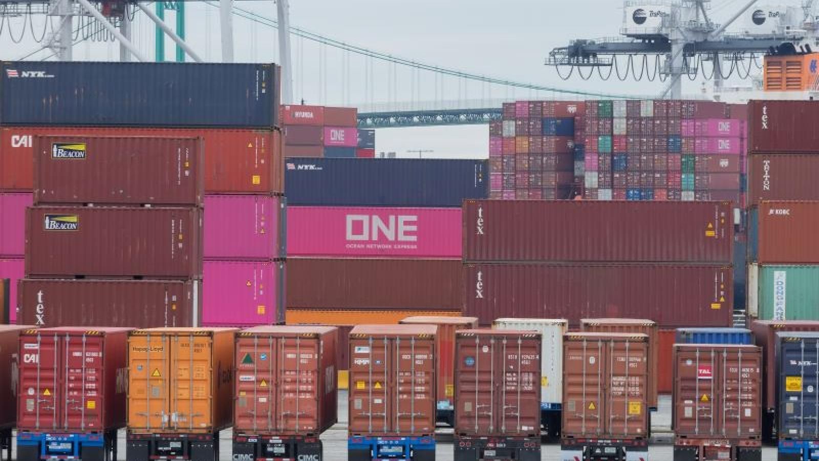 Ample Southern California warehouse space awaits muted peak season