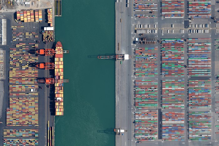 Ships backing up at strike-shut US East, Gulf ports