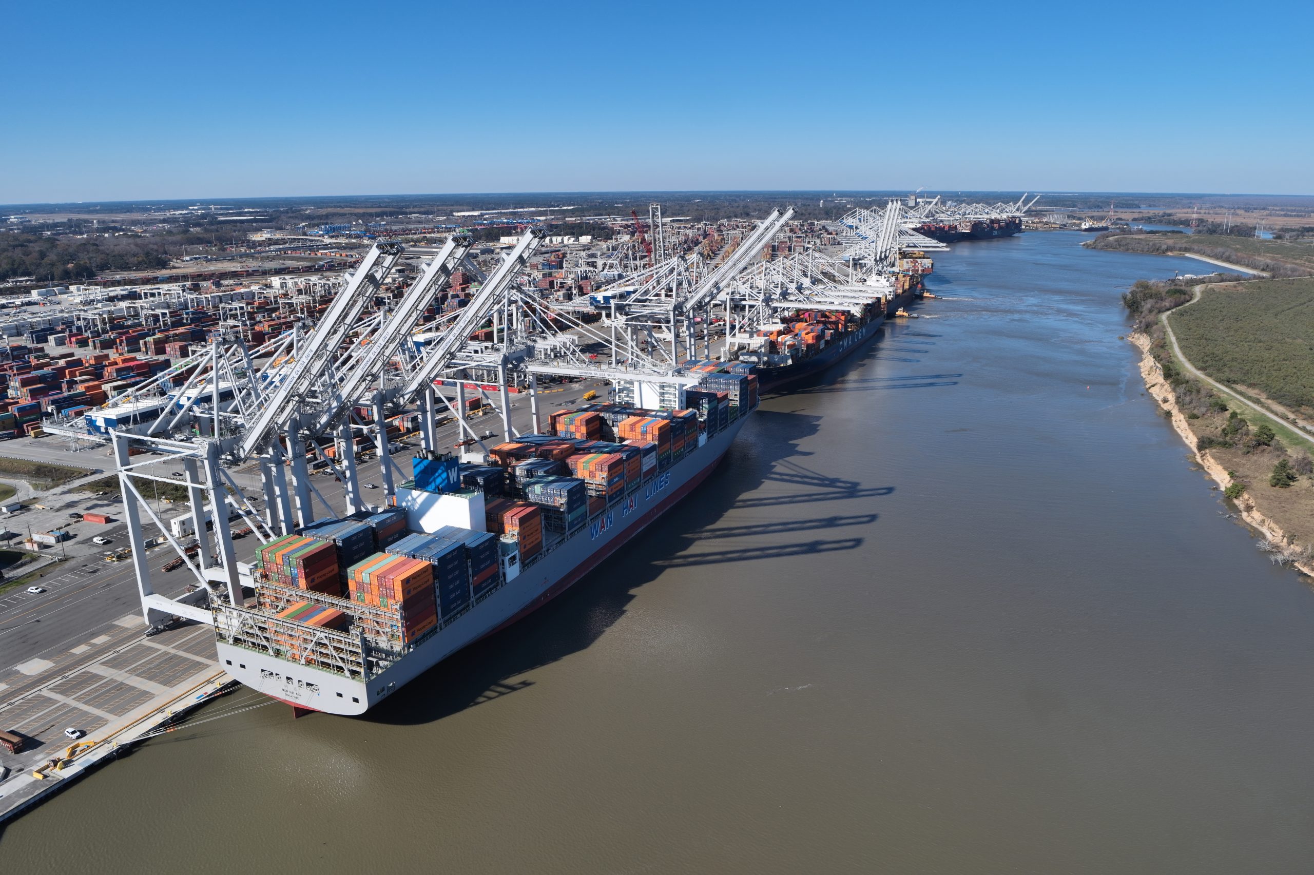 Savannah working through anchored vessels in wake of strike, weather disruption