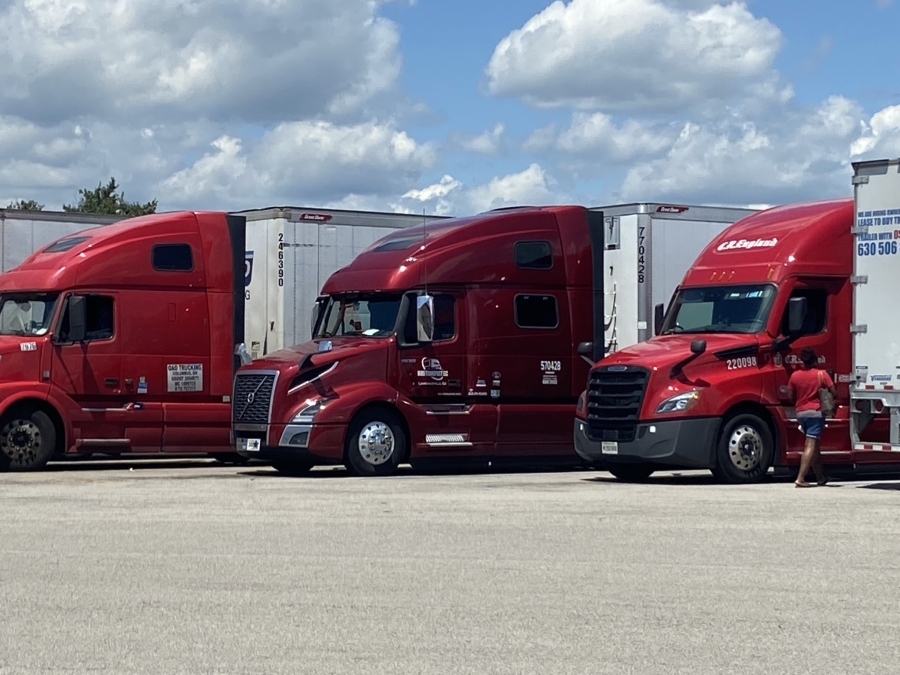 US trucking demand at 2019 levels, constraining rate hikes: analysts