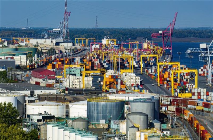 Montreal dockworkers target MSC’s terminals for strike this week