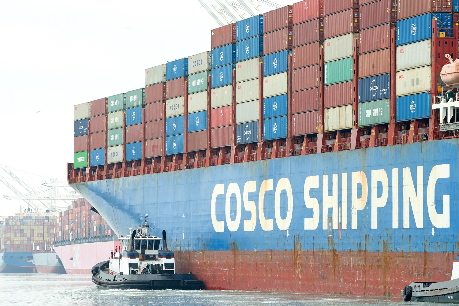 Cosco shareholders back $2.2 billion order for 12 methanol-fueled ships