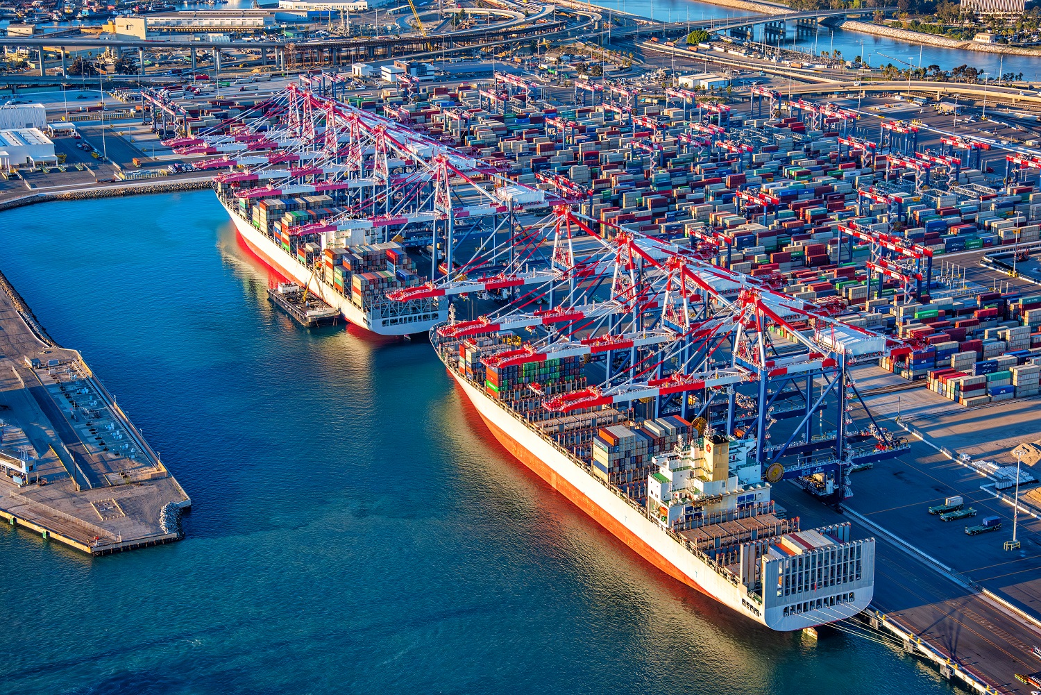 Importers navigate two-year high rail container dwells in Los Angeles-Long Beach