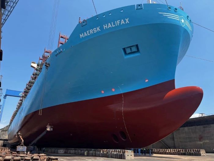 Maersk’s methanol ship conversion tests retrofitting business case