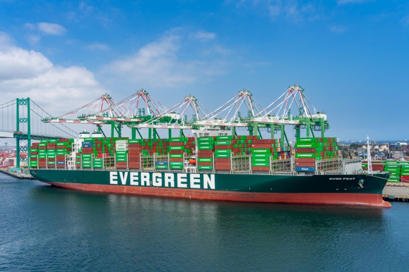 Evergreen sets up transshipment hub in Singapore with PSA terminal deal