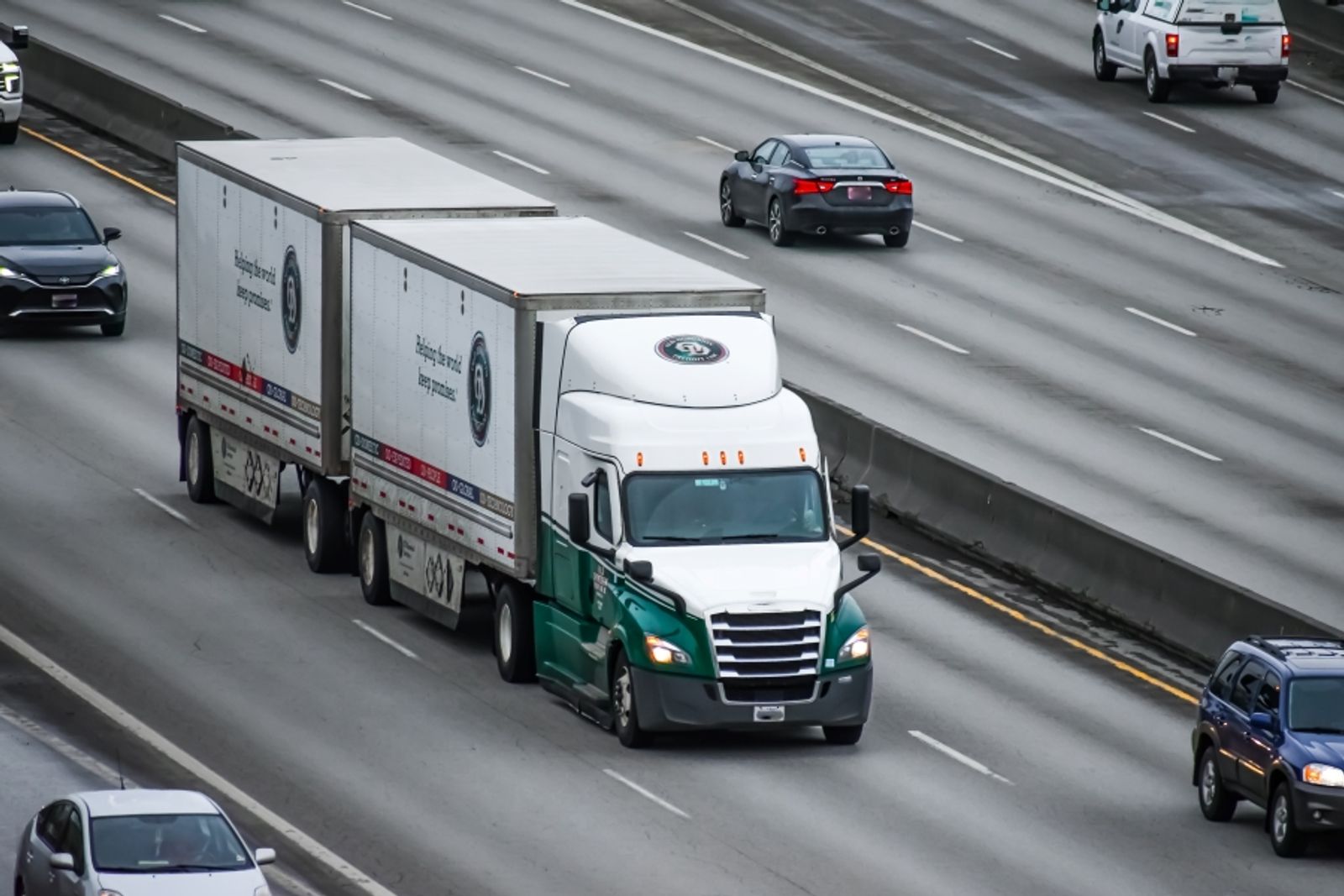 US LTL rates rising as industrial outlook, shipper confidence improve