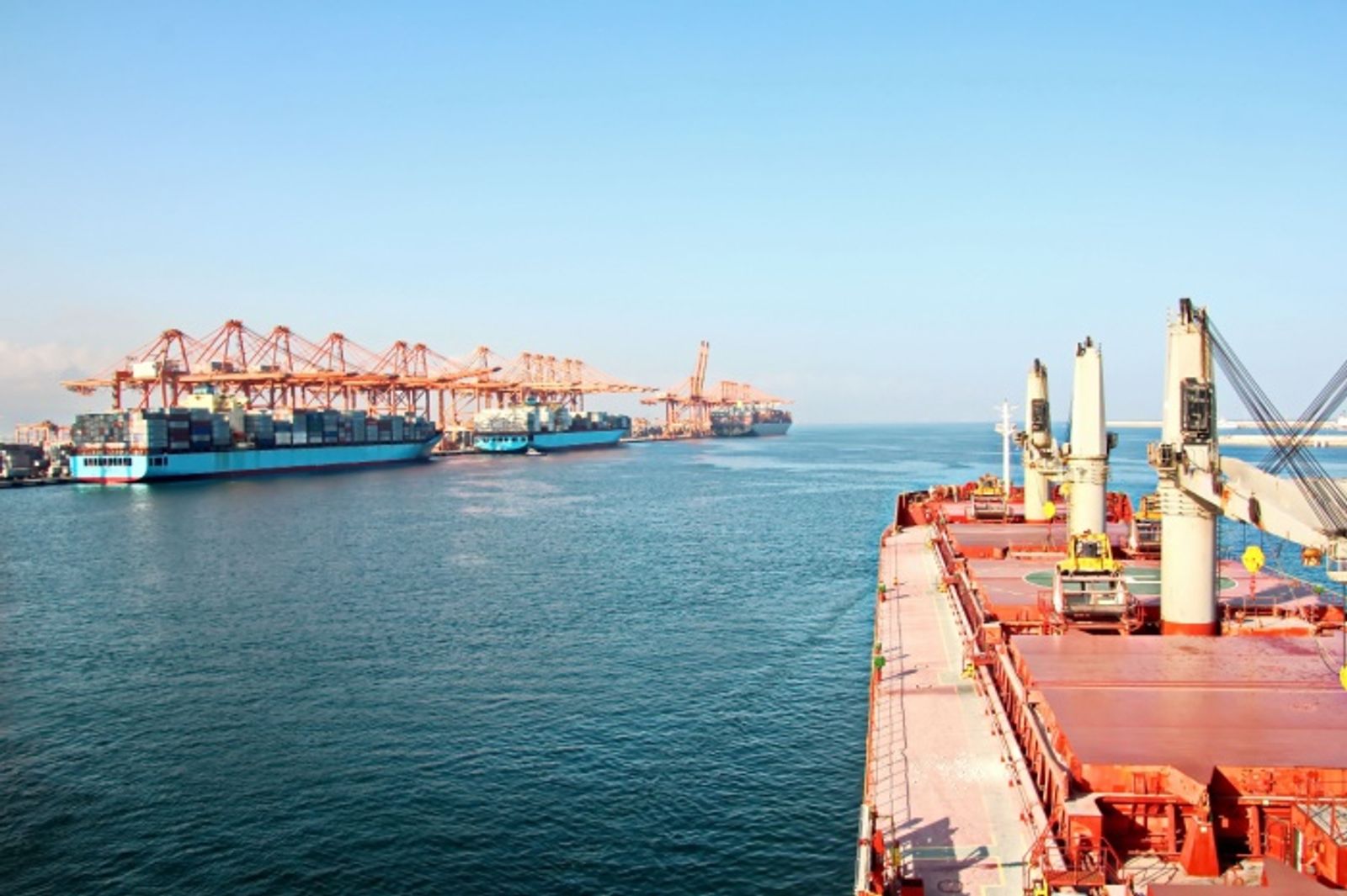 Maersk forced to ship fuel from US, Europe as Asia bunkers start to run dry