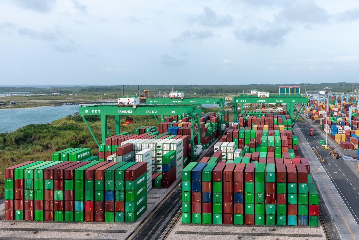 Cosco, OOCL halt Balboa calls in latest twist over Panama port row