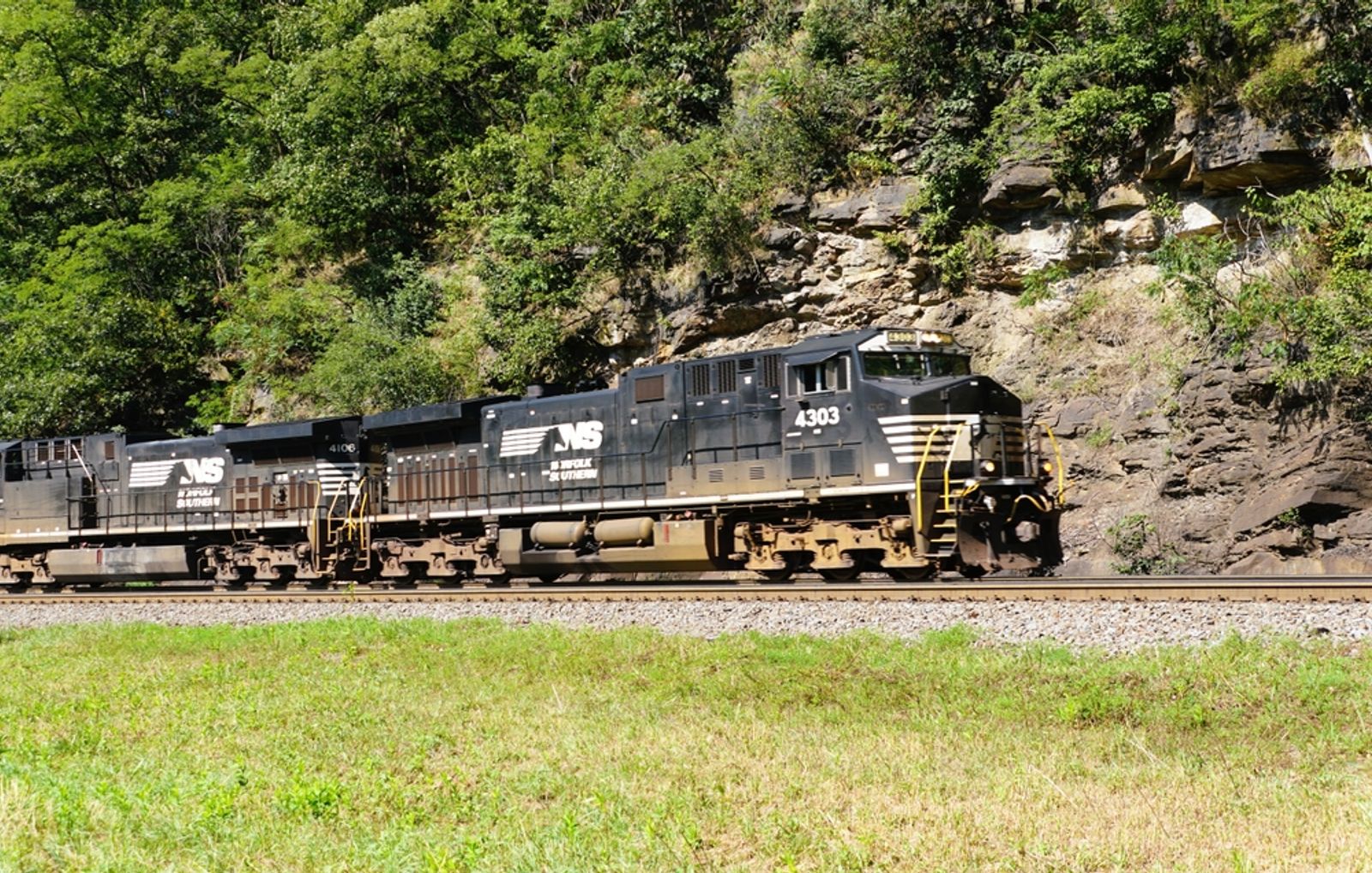 NS chassis shortage disrupts freight deliveries in Pennsylvania