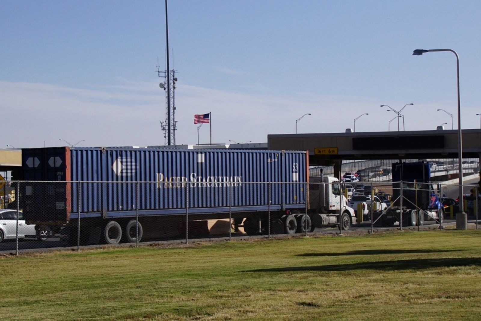 Mexico-US trucking rates spike on B1 visa loss