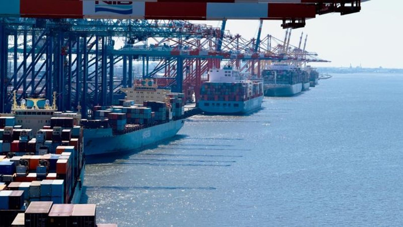 Carriers roll out Asia-Europe rate hikes despite seasonal cargo slump