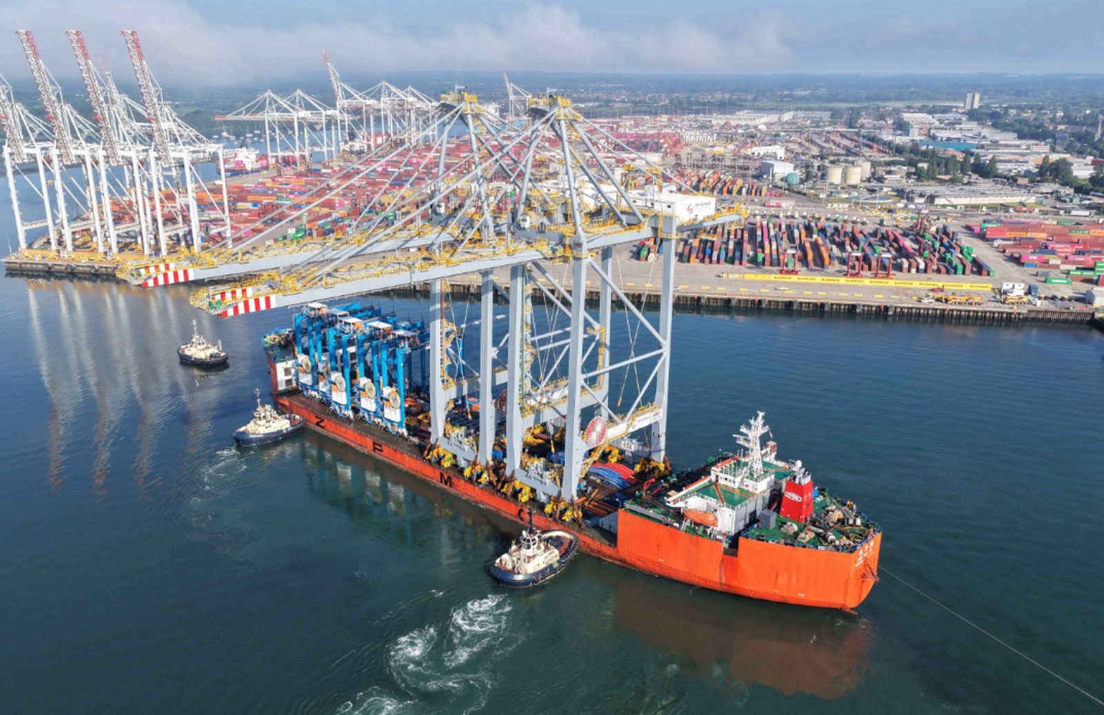Australian asset manager strikes deal for UK’s largest port operator