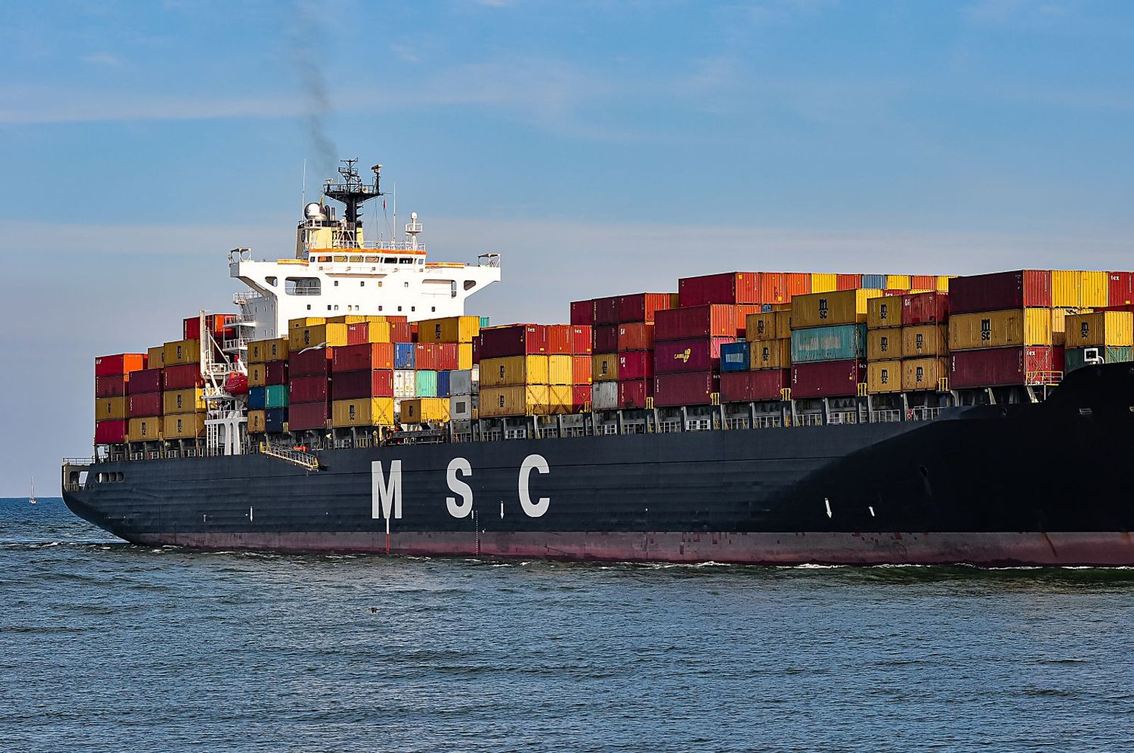 MSC向恒力重工订购20艘24000TEU集装箱船，全球新船订单积压达船队运力46.5%创2009年来最高